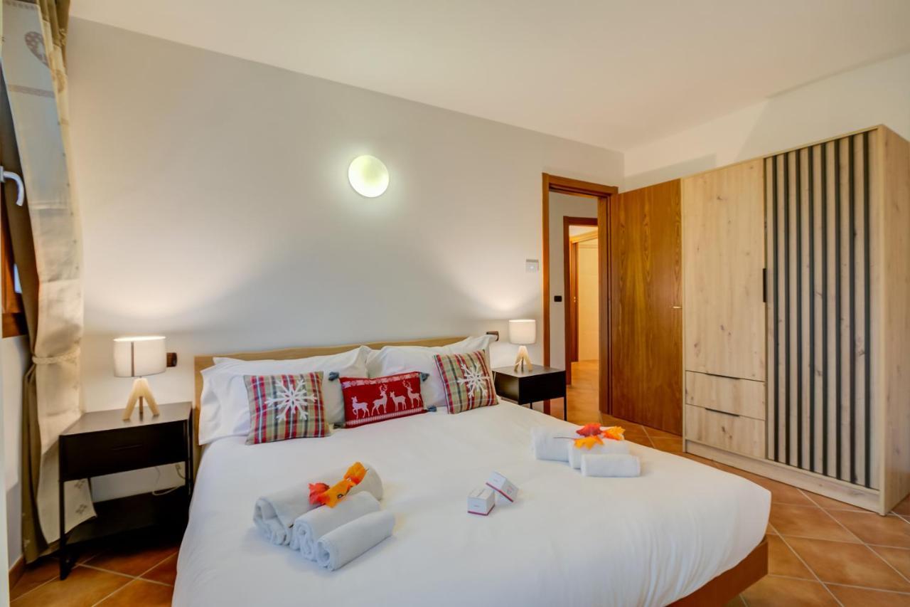 L' Aquila Campo Smith On The Ski Slopes - Happy Rentals Bardonecchia Bagian luar foto
