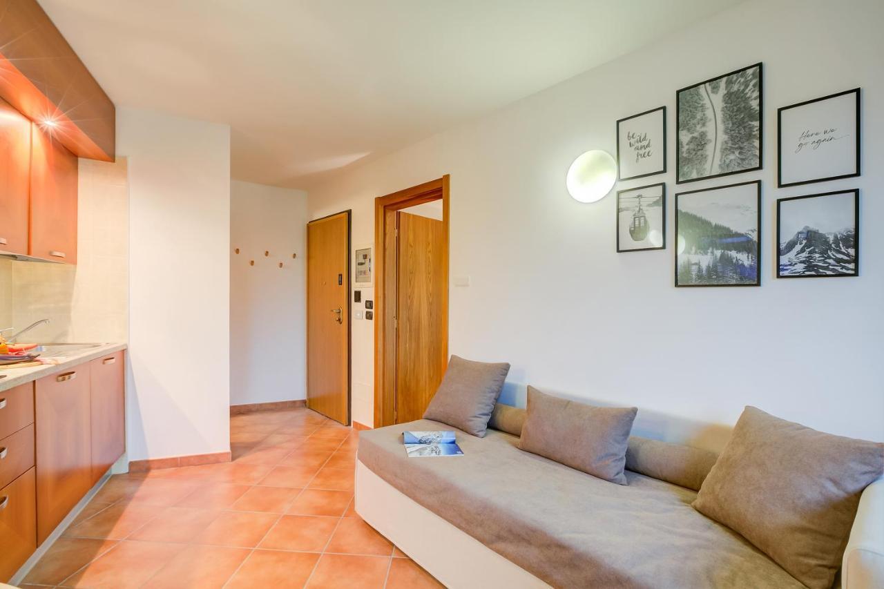 L' Aquila Campo Smith On The Ski Slopes - Happy Rentals Bardonecchia Bagian luar foto
