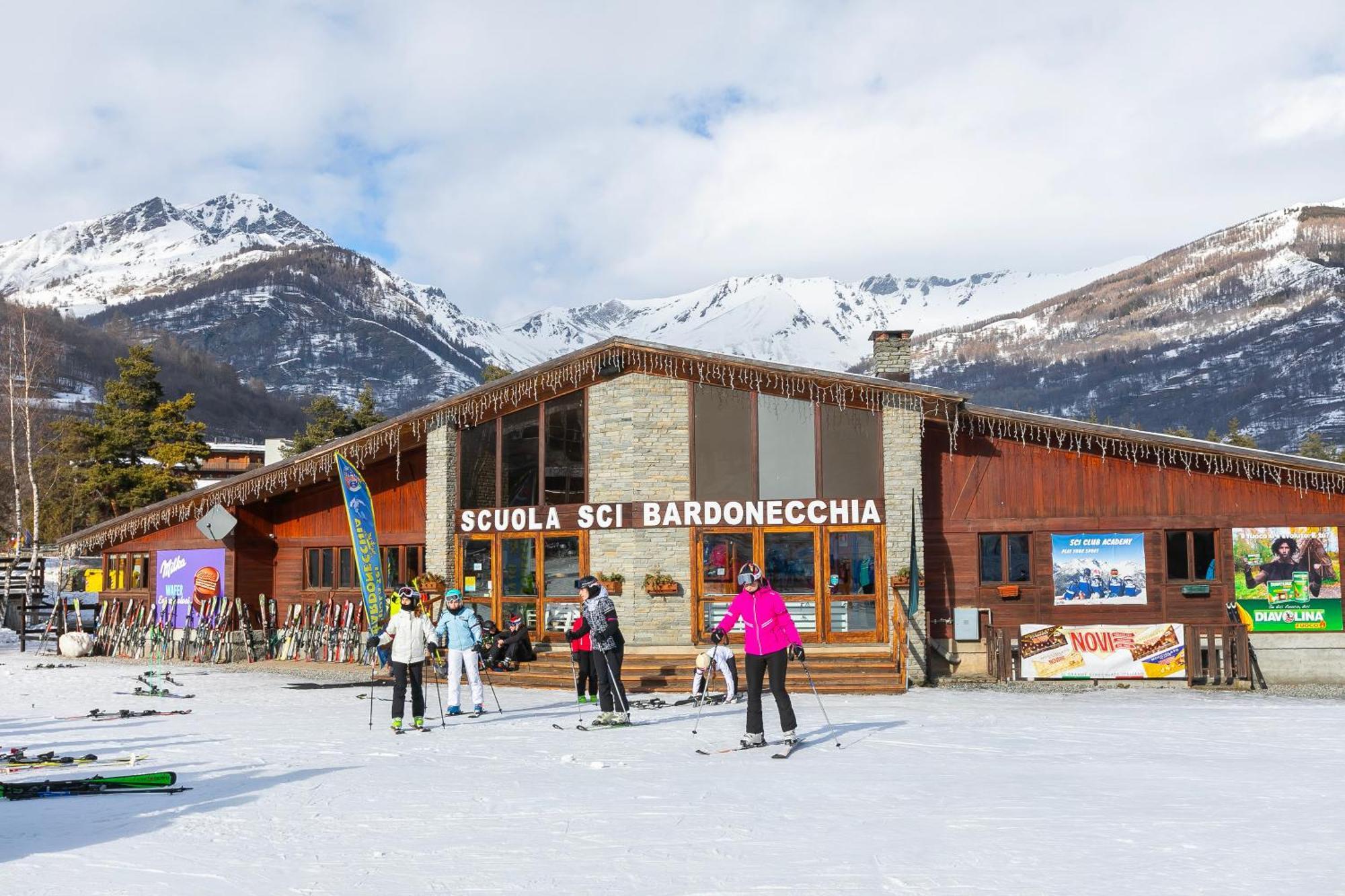 L' Aquila Campo Smith On The Ski Slopes - Happy Rentals Bardonecchia Bagian luar foto